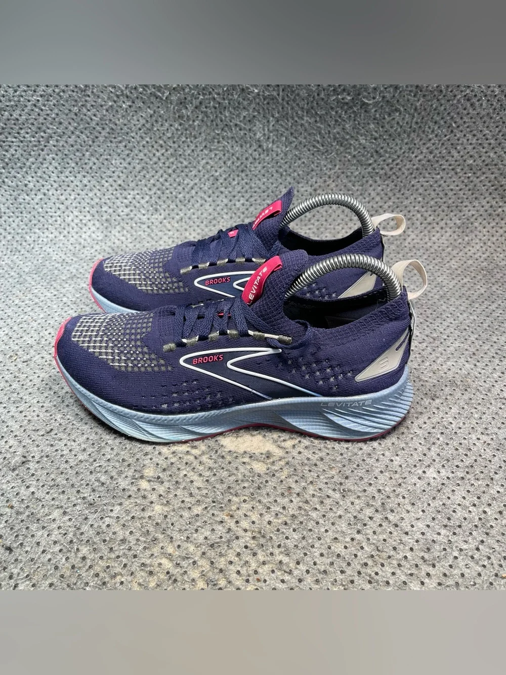 Brooks Levitate 6 Blue Running Shoes Size 7.5 Women’s